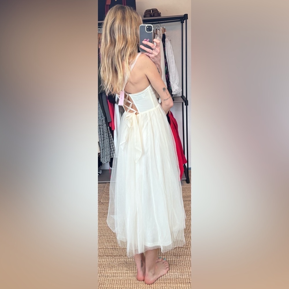 NWT Hello Molly Tulle Skirt Cream Midi Corset Bodice Tie Back Bridal Midi Dress - Picture 4 of 17